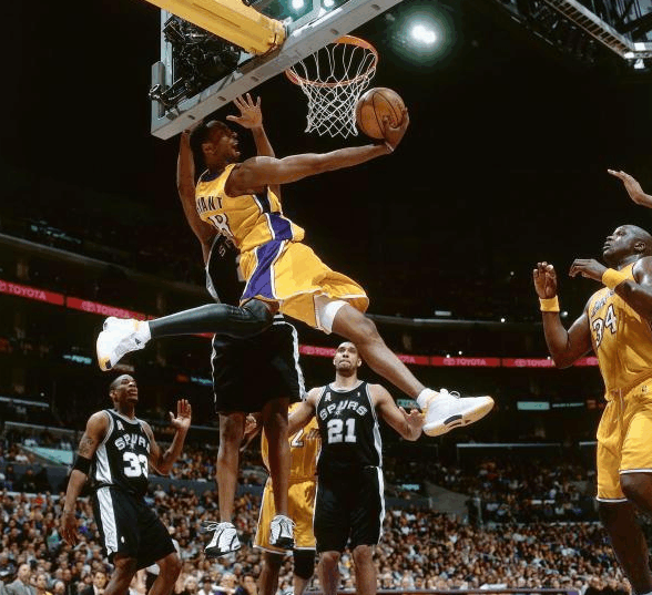 詹姆斯与浓 詹姆斯与浓