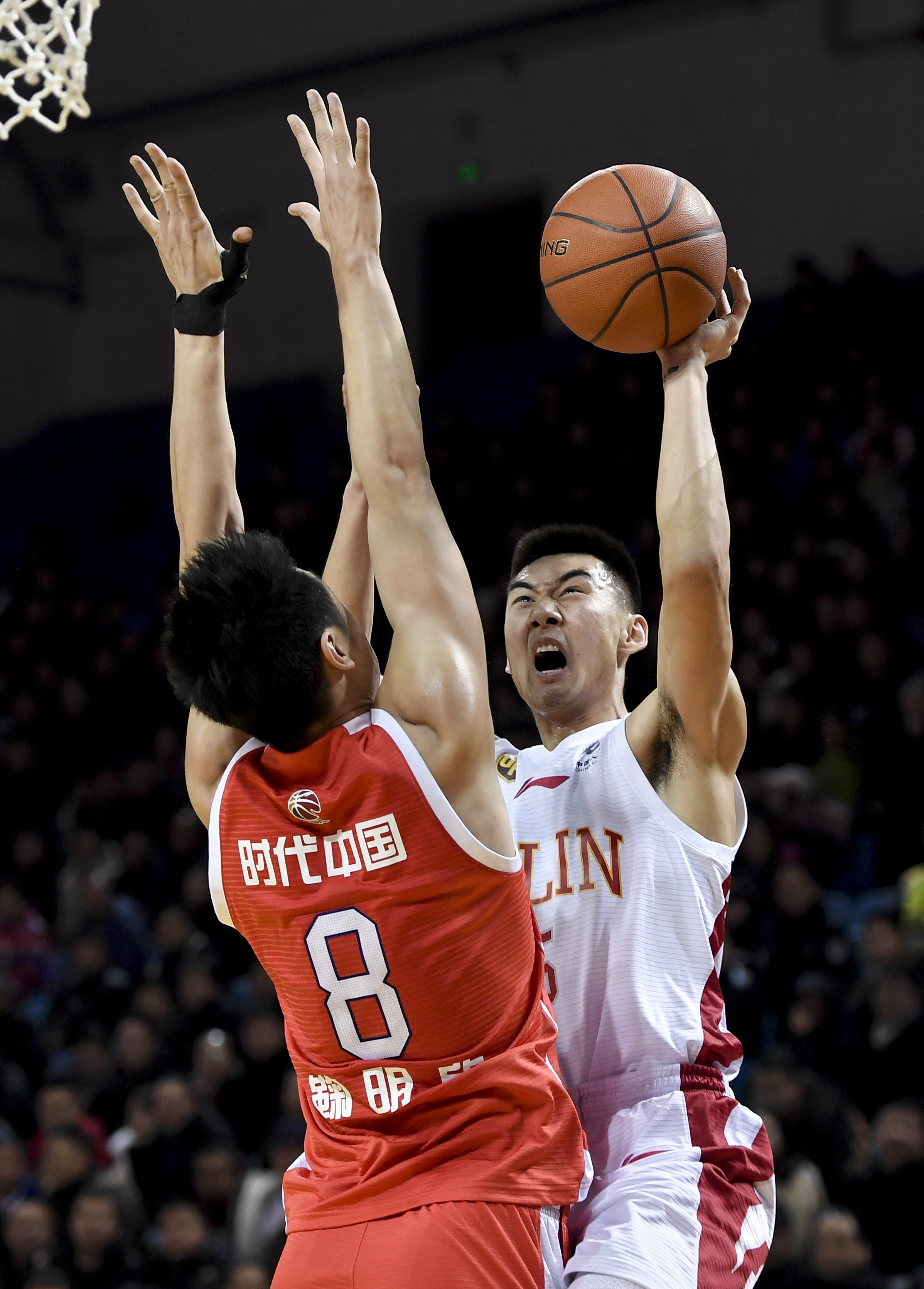 及精神领袖 及精神领袖